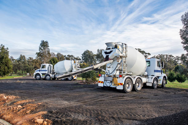 Best Concrete Walkway Installation  in Palmdale, CA