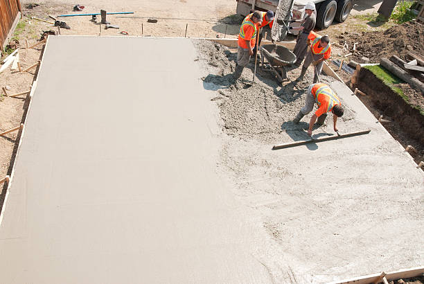 Best Concrete Driveway Installation  in Palmdale, CA